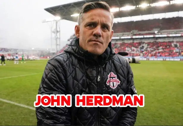 John Herdman (lahir 19 Juli 1975) adalah seorang manajer sepak bola profesional Inggris